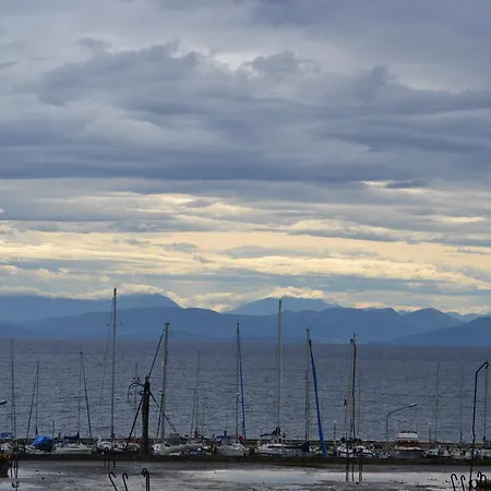 Iliana 公寓式酒店