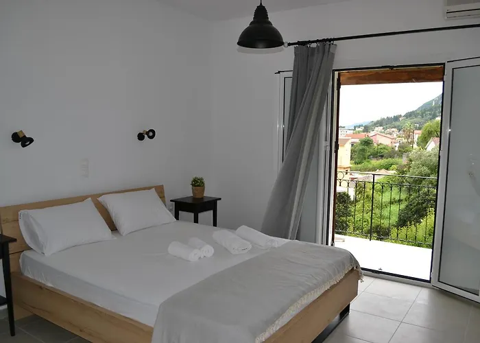 Lägenhetshotell Iliana Benitses (Corfu)