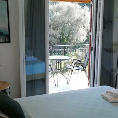 Iliana Lejlighedshotel Mpenitses